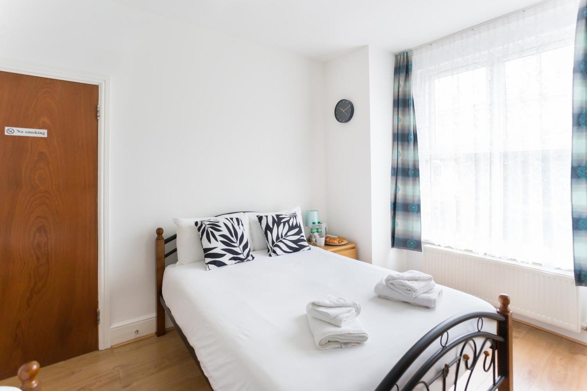 Wood Green Budget Rooms - Next To Mall & Metro Station - 10 Min To City Center Londres Extérieur photo