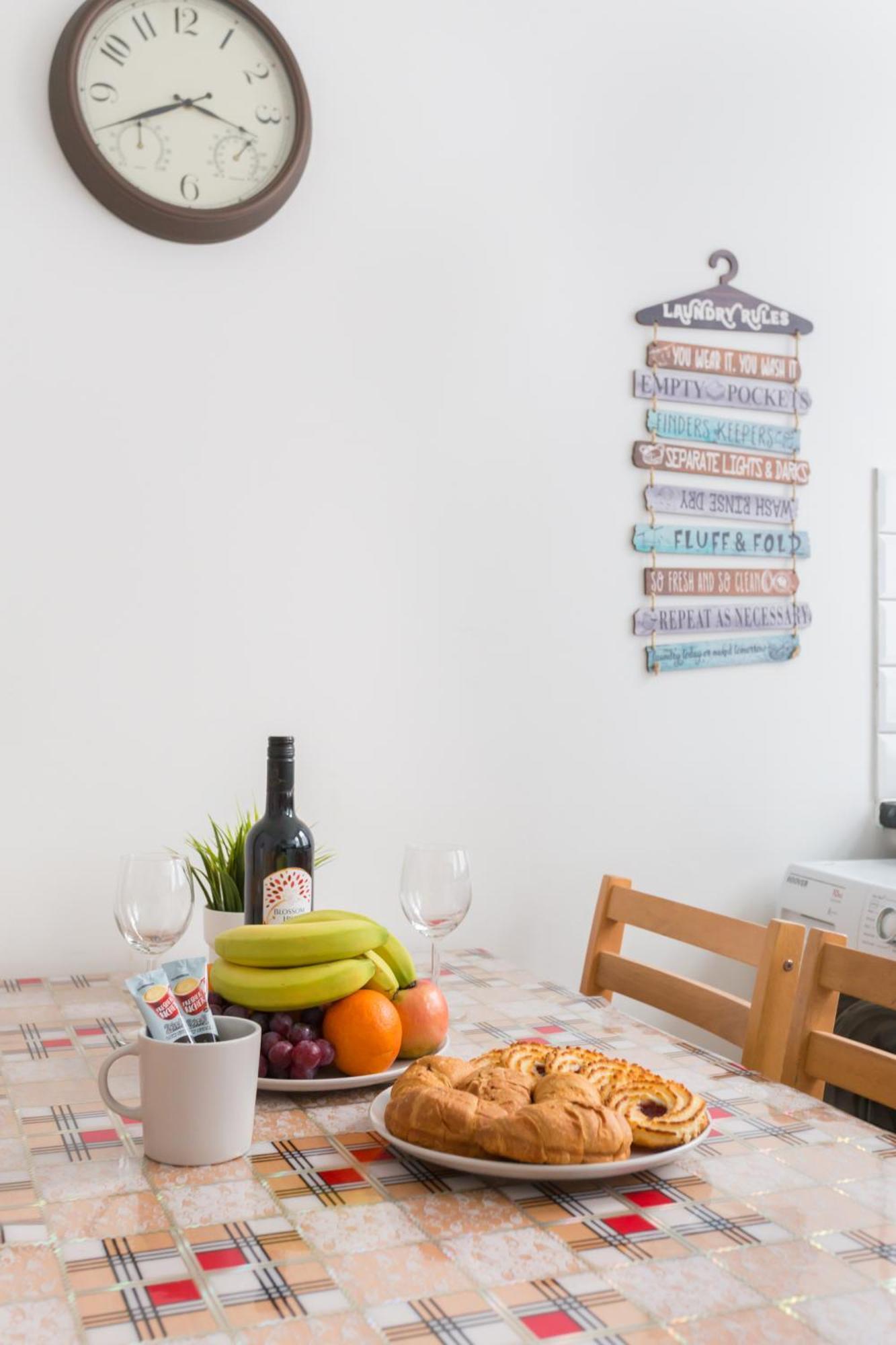 Wood Green Budget Rooms - Next To Mall & Metro Station - 10 Min To City Center Londres Extérieur photo