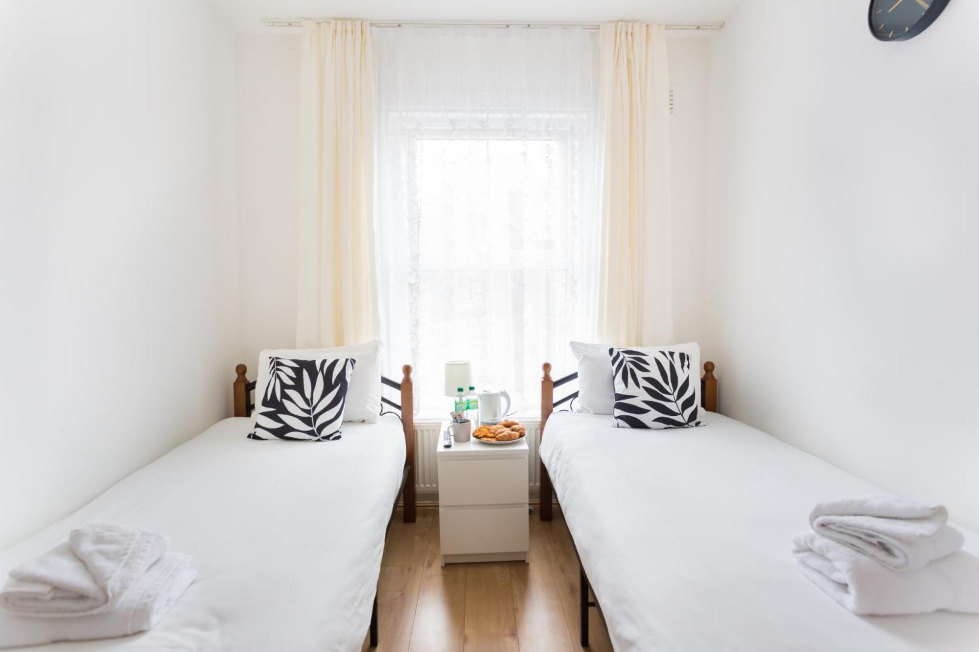 Wood Green Budget Rooms - Next To Mall & Metro Station - 10 Min To City Center Londres Extérieur photo