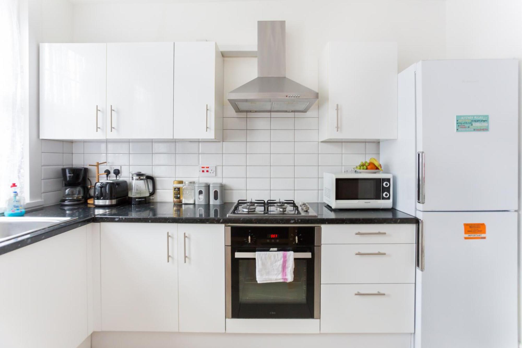 Wood Green Budget Rooms - Next To Mall & Metro Station - 10 Min To City Center Londres Extérieur photo