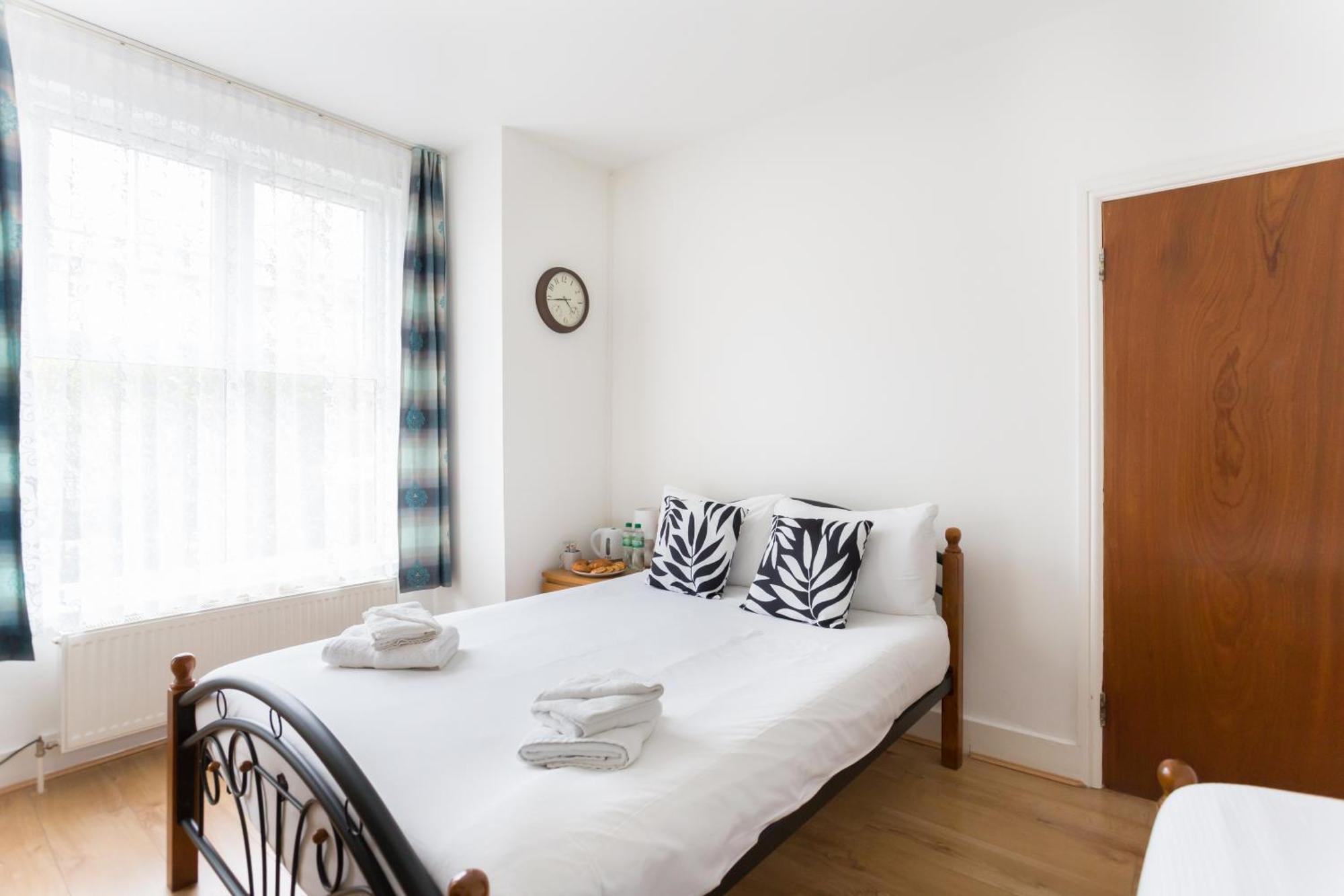 Wood Green Budget Rooms - Next To Mall & Metro Station - 10 Min To City Center Londres Extérieur photo
