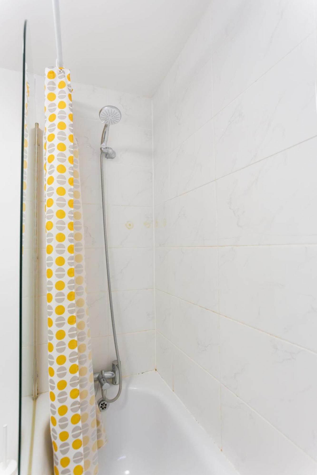 Wood Green Budget Rooms - Next To Mall & Metro Station - 10 Min To City Center Londres Extérieur photo